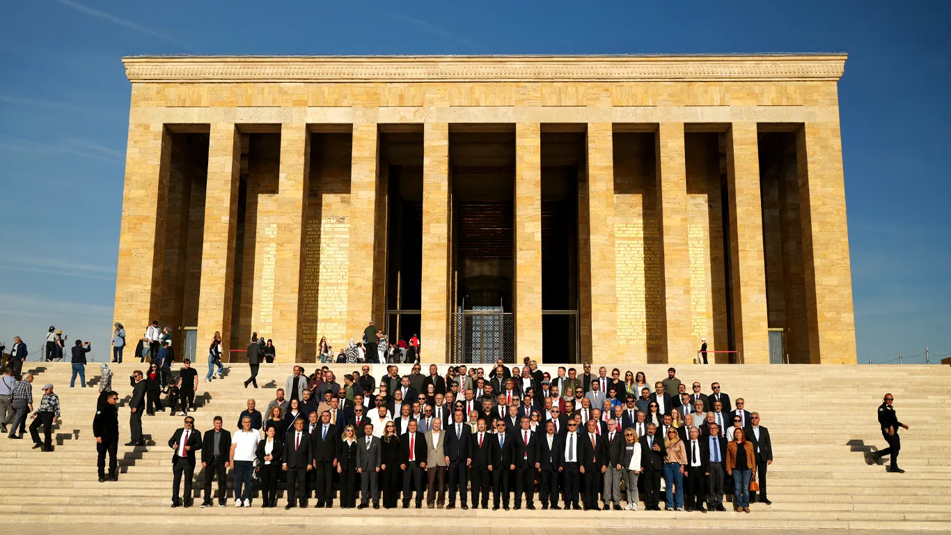 ŞUBE BAŞKANIMIZ SENDİKAMIZIN 20.KURULUŞ YILDÖNÜMÜ ETKİNLİKLERİNE KATILDI.